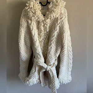 Womens NorskWear zip up sweater. Size Large